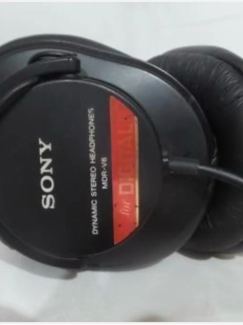 Sony closed back